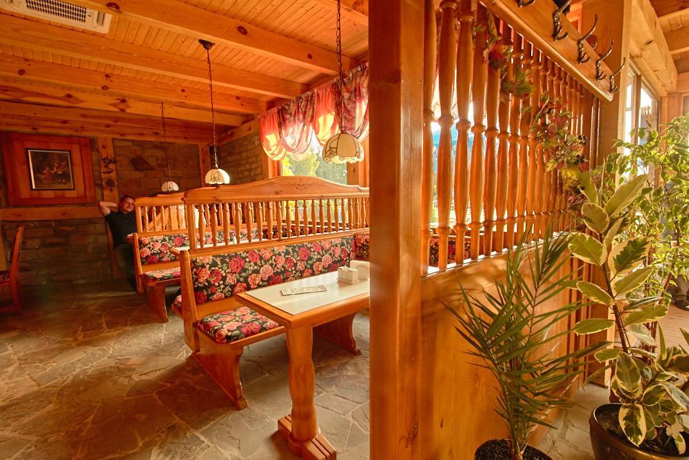 Hotel Panorama Kremenetsʼ 外观 照片